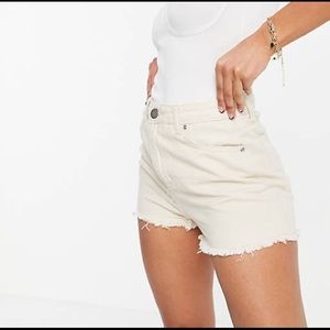 I Saw It First high waist distressed mom shorts in cream